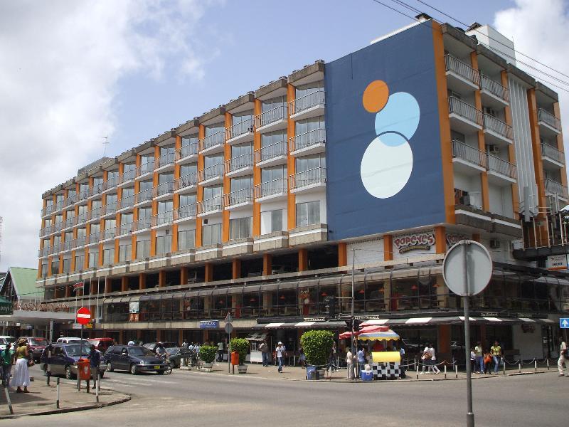 Radisson Hotel 파라마리보 외부 사진